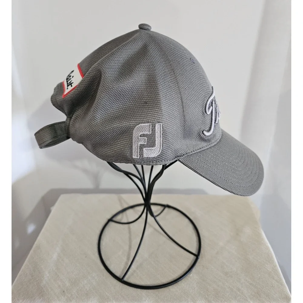 FJ Titleist Pro V1  Men's Golf Gray Cap